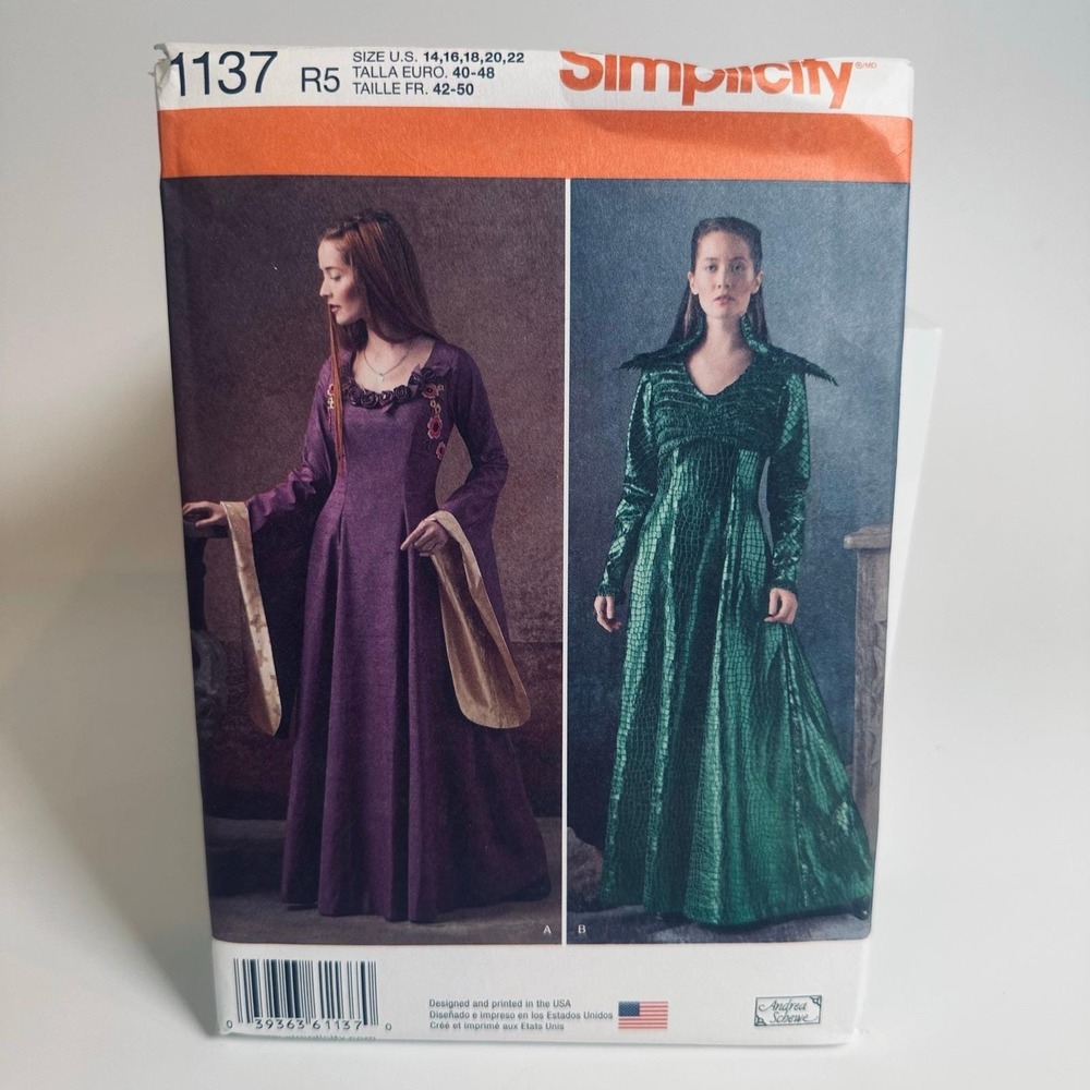 Simplicity 1137 Sewing Pattern Misses 14-22 Medieval Gown Uncut Factory Folded